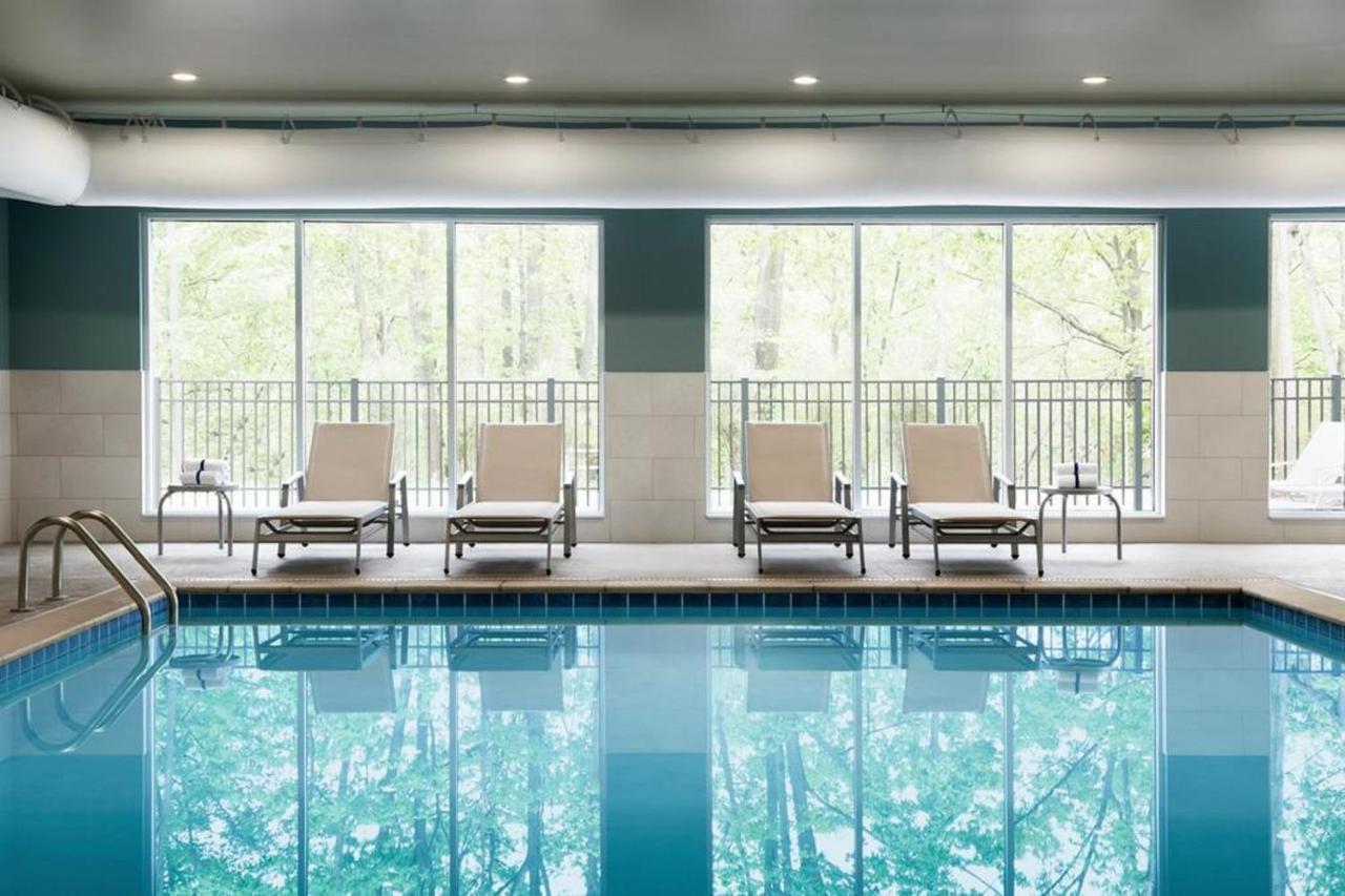 Holiday Inn Express & Suites - Milwaukee West Allis By Ihg エクステリア 写真