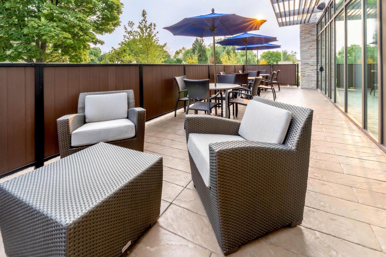 Holiday Inn Express & Suites - Milwaukee West Allis By Ihg エクステリア 写真