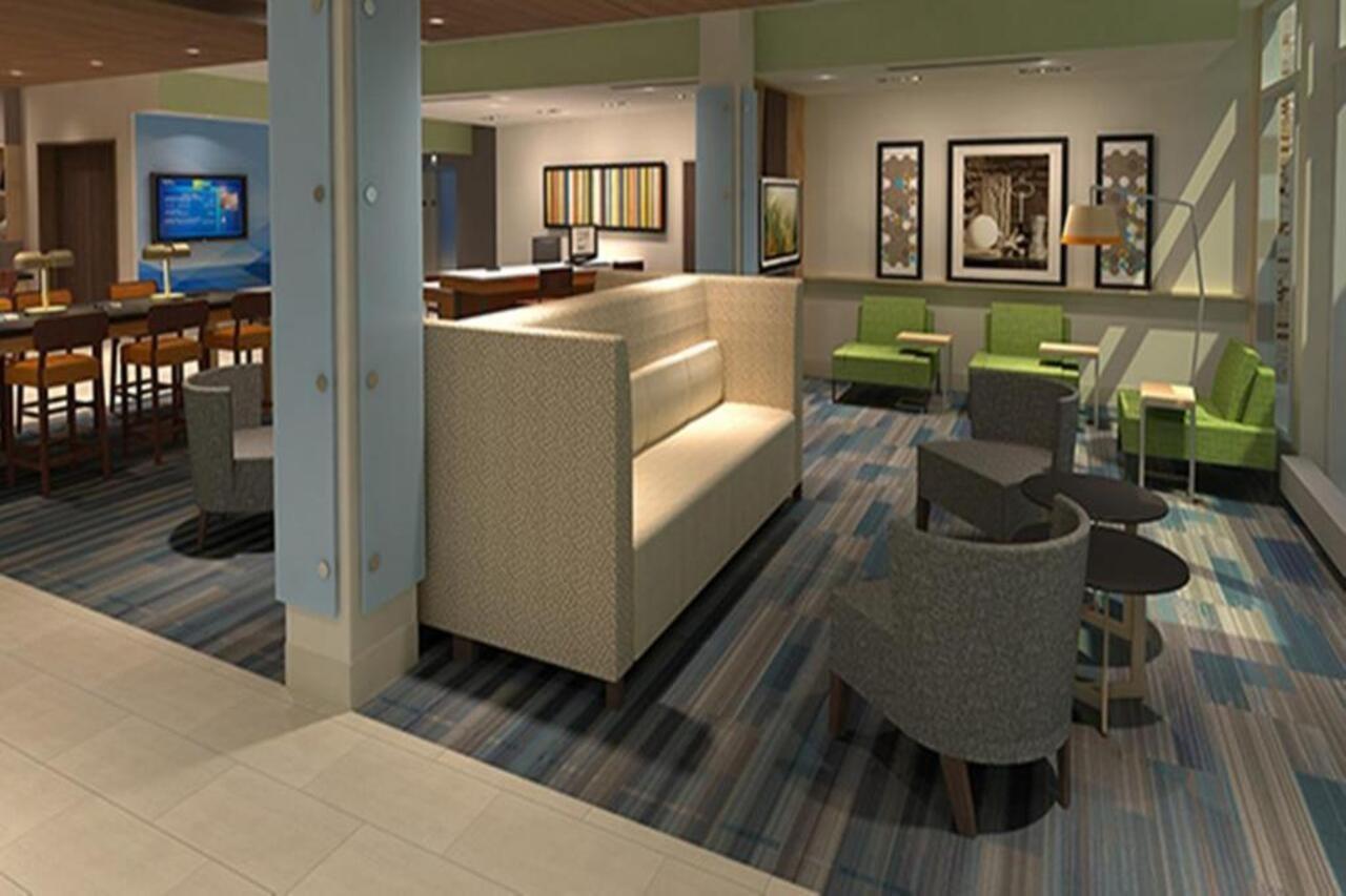 Holiday Inn Express & Suites - Milwaukee West Allis By Ihg エクステリア 写真